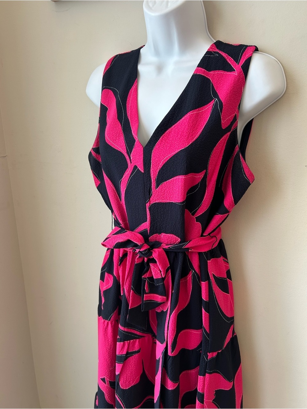 DKNY Black Maxi Dress with Hot Pink Abstract Print and Tie Waist Size 10
